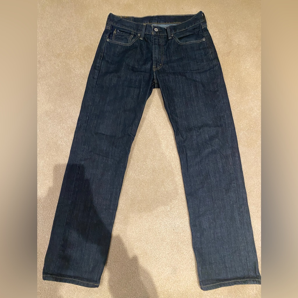 Size 32, Levi’s 514 Straight Leg Jeans